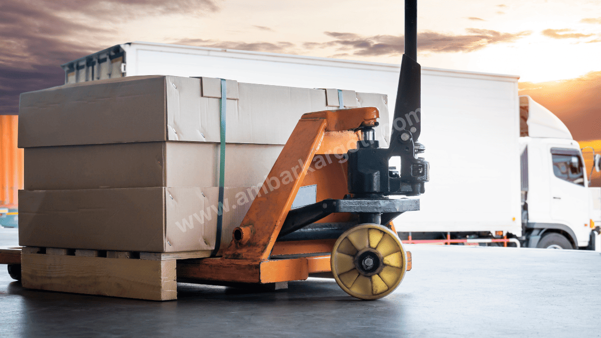 Bayat Paletli Yük Taşıma